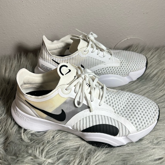Nike Superrep Go Women Running Trainers Sneakers White Black Dark Smoke Grey Sz9 - Picture 2 of 9
